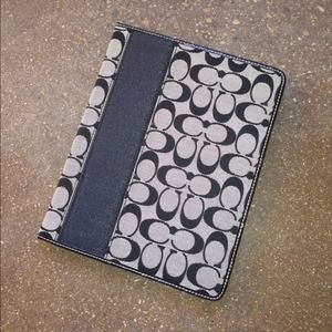 ❌Reserved for alanamara04❌Coach iPad Cover