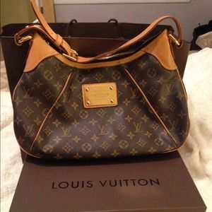 Authentic Louis Vuitton 🔴SOLD🔴