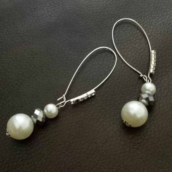 Sold...earrings - Picture 3 of 3