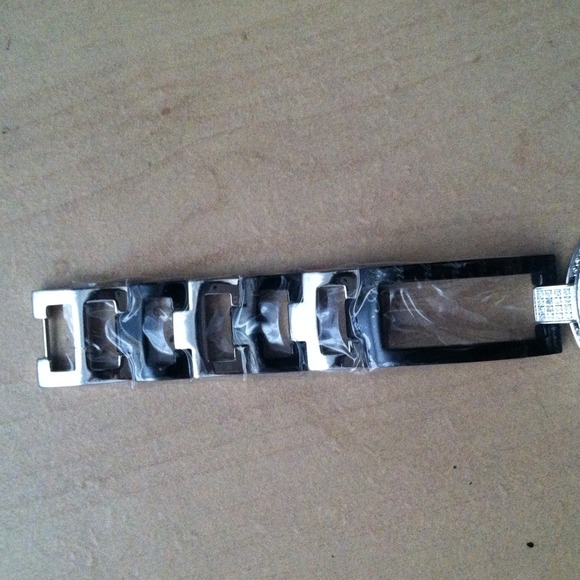 Black watch - Picture 3 of 3