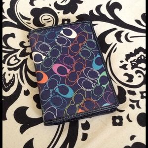 Coach wallet passport case navy multicolor logo