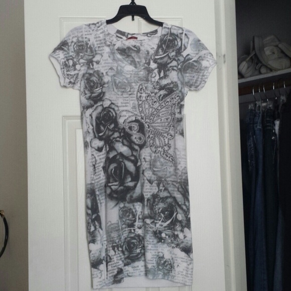 Graphic tshirt dress - Picture 3 of 4