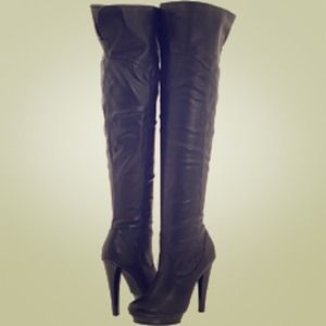 Steve Madden Thigh High Leather Boots!