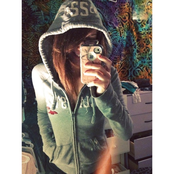 Preloved Hollister Zip Up