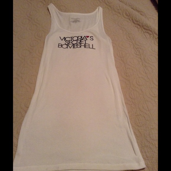 ✨SOLD IN BUNDLE ✨Victoria's Secret Bombshell Tank - Picture 3 of 4