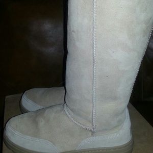 Tall UGG's