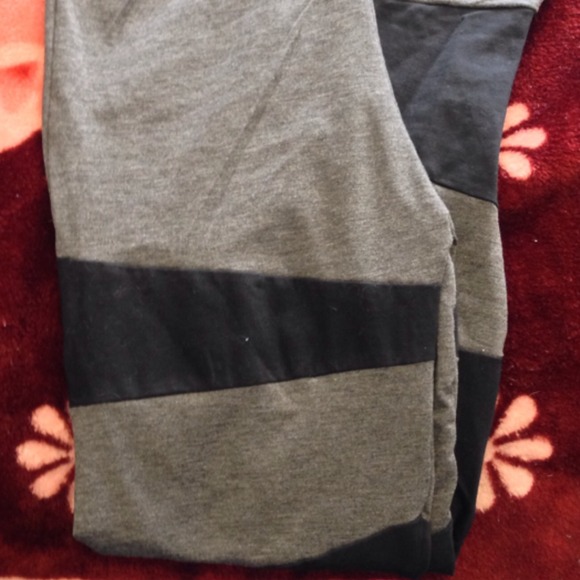 ❌SOLD❌in Bundle - Picture 3 of 3