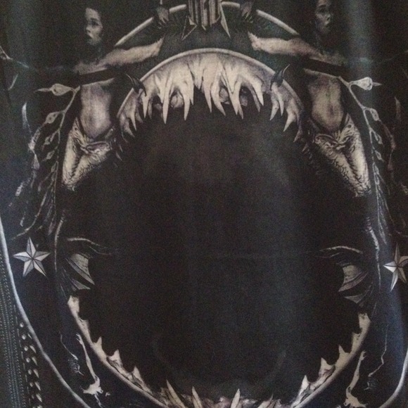 Inspired Shark Open Mouth Tee - Picture 3 of 5