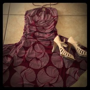 🍸Pretty Burgundy Dress Sz-M✨