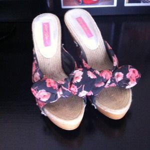 Betsey Johnson pumps