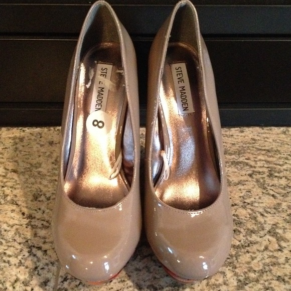 Steve Madden Wedges - Picture 2 of 4