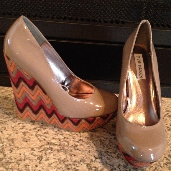 Steve Madden Wedges - Picture 4 of 4