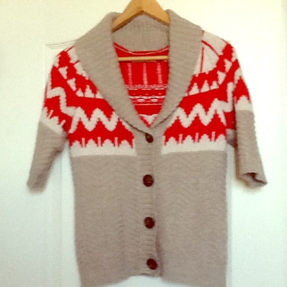 " Price Reduce"  Nice sweater, christmast print.