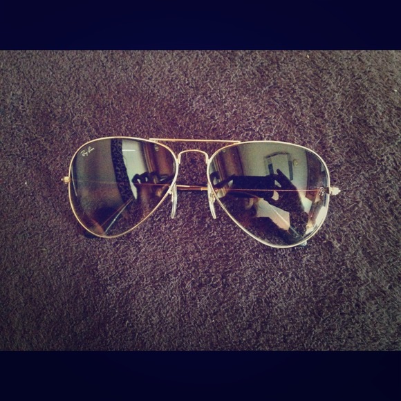 Ray-Ban aviators.