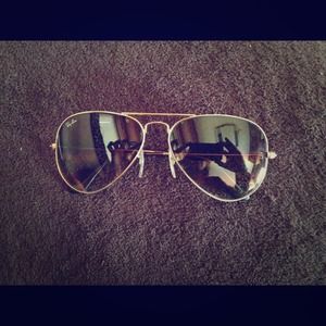 Ray-Ban aviators.