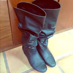 SOLD! Black slouchy boot - Like New