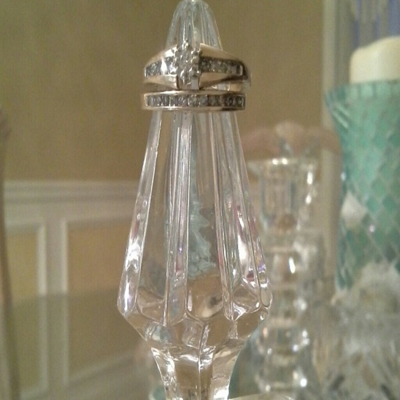 Bridal diamond ring set