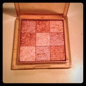Clinique shimmering tones powder
