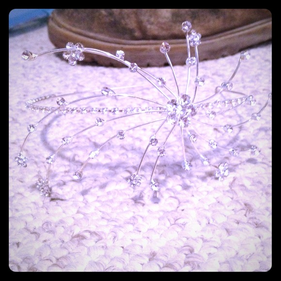 Beautiful sparkly headband!