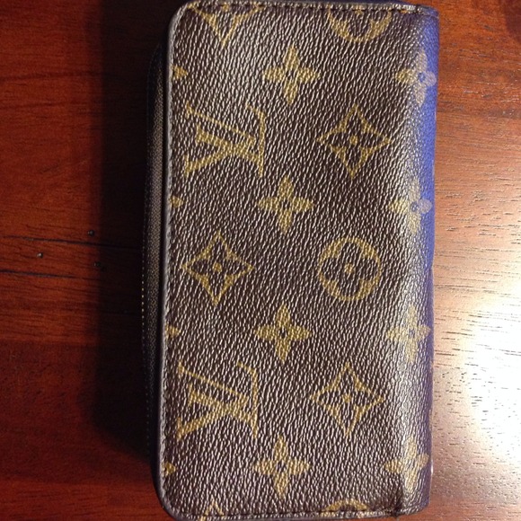 LV wallet