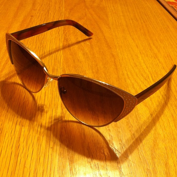 New Anthropologie Cateye Sunglasses!