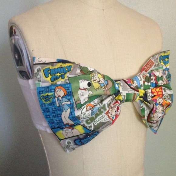 Family Guy Bow Bandeau