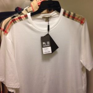 Burberry t shirt