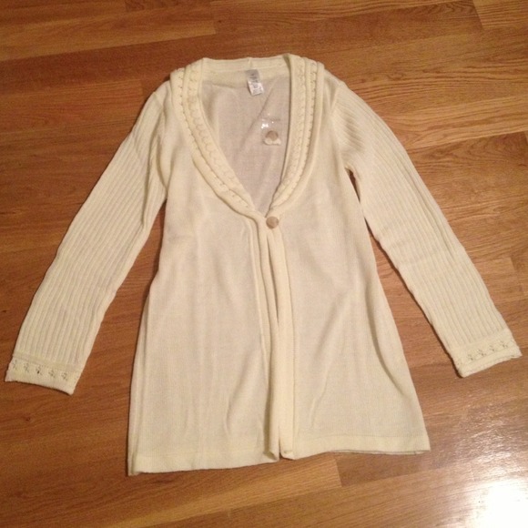 Long Layering Sweater - Picture 2 of 4
