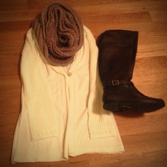 Long Layering Sweater - Picture 4 of 4