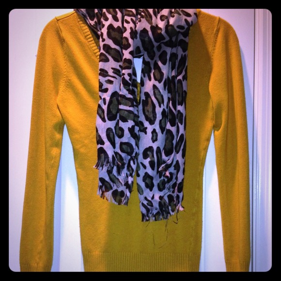 Mustard Yellow Knit V-Neck- BUNDLE TO SAVE!
