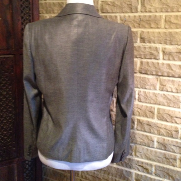 SALE!! Authentic Bill Blass Blazer - Picture 3 of 4