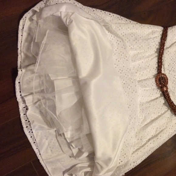 White eyelet laced ruffle mini semi formal dress - Picture 3 of 4