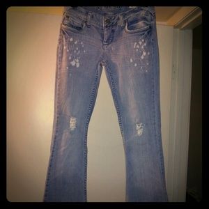 Eyeshadow blue faded jeans