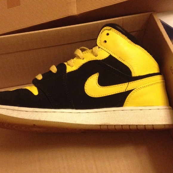 JORDANS. - Picture 4 of 4