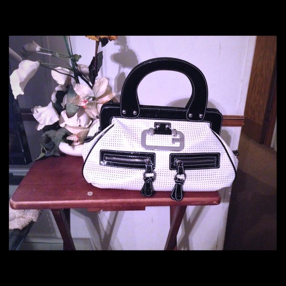 Guess purse