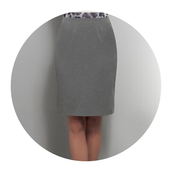🚫SOLD IN BUNDLE🚫Gray Pencil Skirt