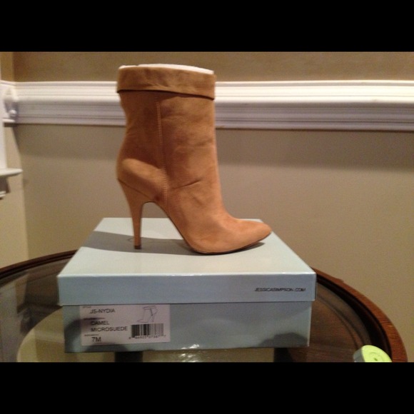 New Jessica Simpson Boots Size 7