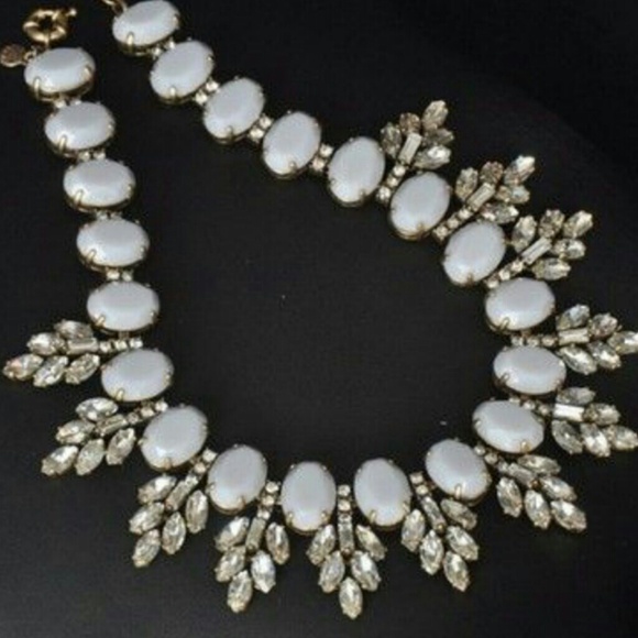 J. Crew Inspired Crystal leaves Necklace. NEW