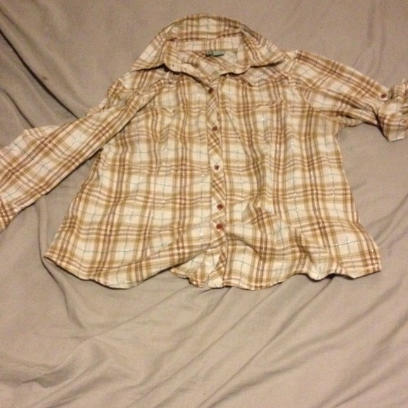 plaid long sleve shirt roll up to short sleve