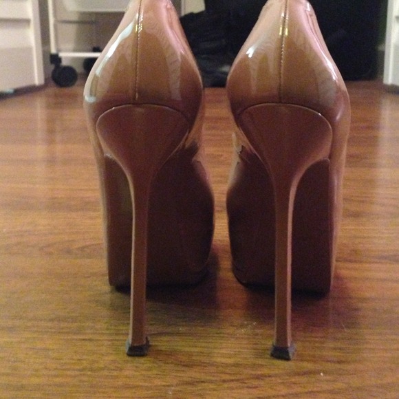 YSL - Picture 3 of 4