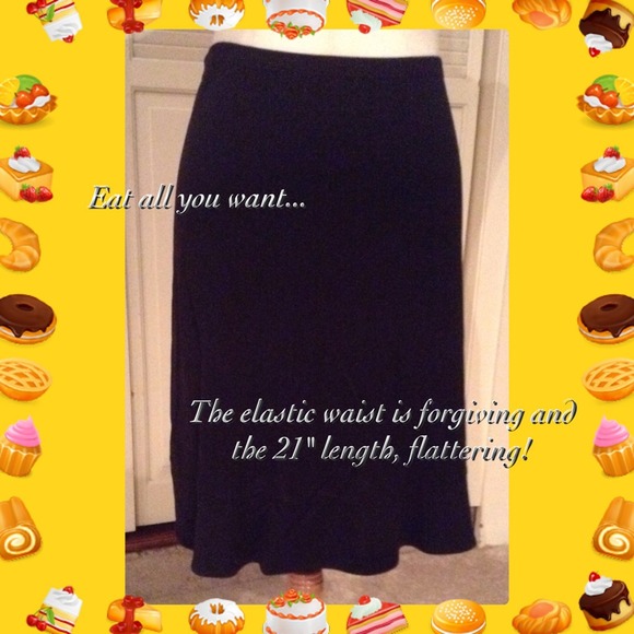 🎉Black skirt... Comfort and style!🎉