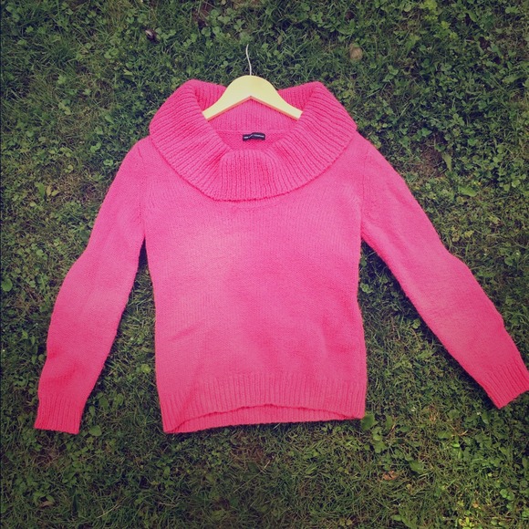 pink chunky sweater