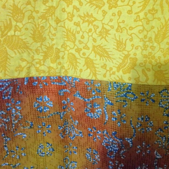Yellow batik jacket - Picture 4 of 4