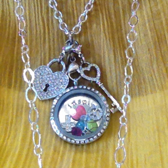 🎉🎉🎈Origami owl custom lockets ❤️❤️