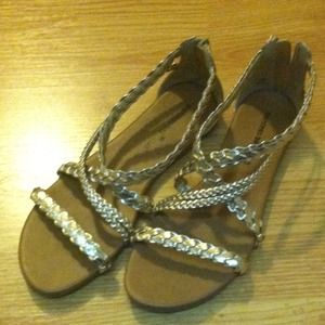 Gold braided sandals. Size 10