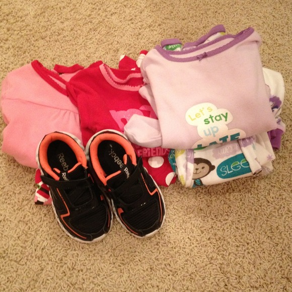 4 pjs and reebok shoes bundle