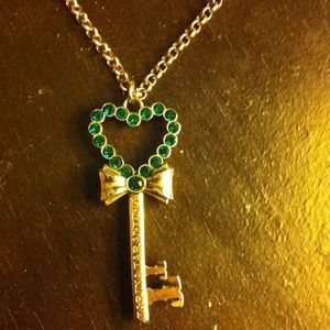 Tarina Tarantino necklace ad bracelets