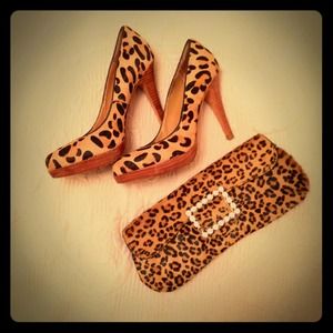 Steve Madden Pumps & Clutch Bundle