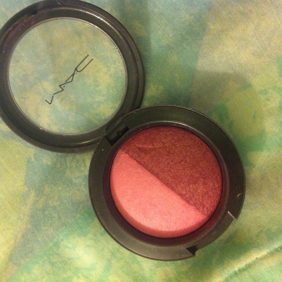 MAC Band of Roses Mineralized Blush Duo LE