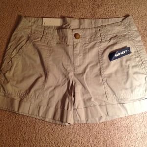 Old navy khaki shorts NWT